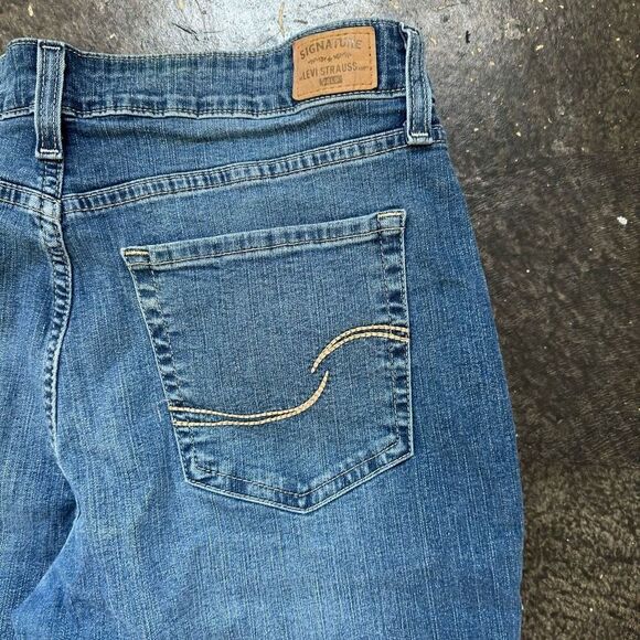 Signature Levi Strauss Mid Rise Skinny Jeans Women’s Size 10M Cotton Blend - Picture 11 of 15